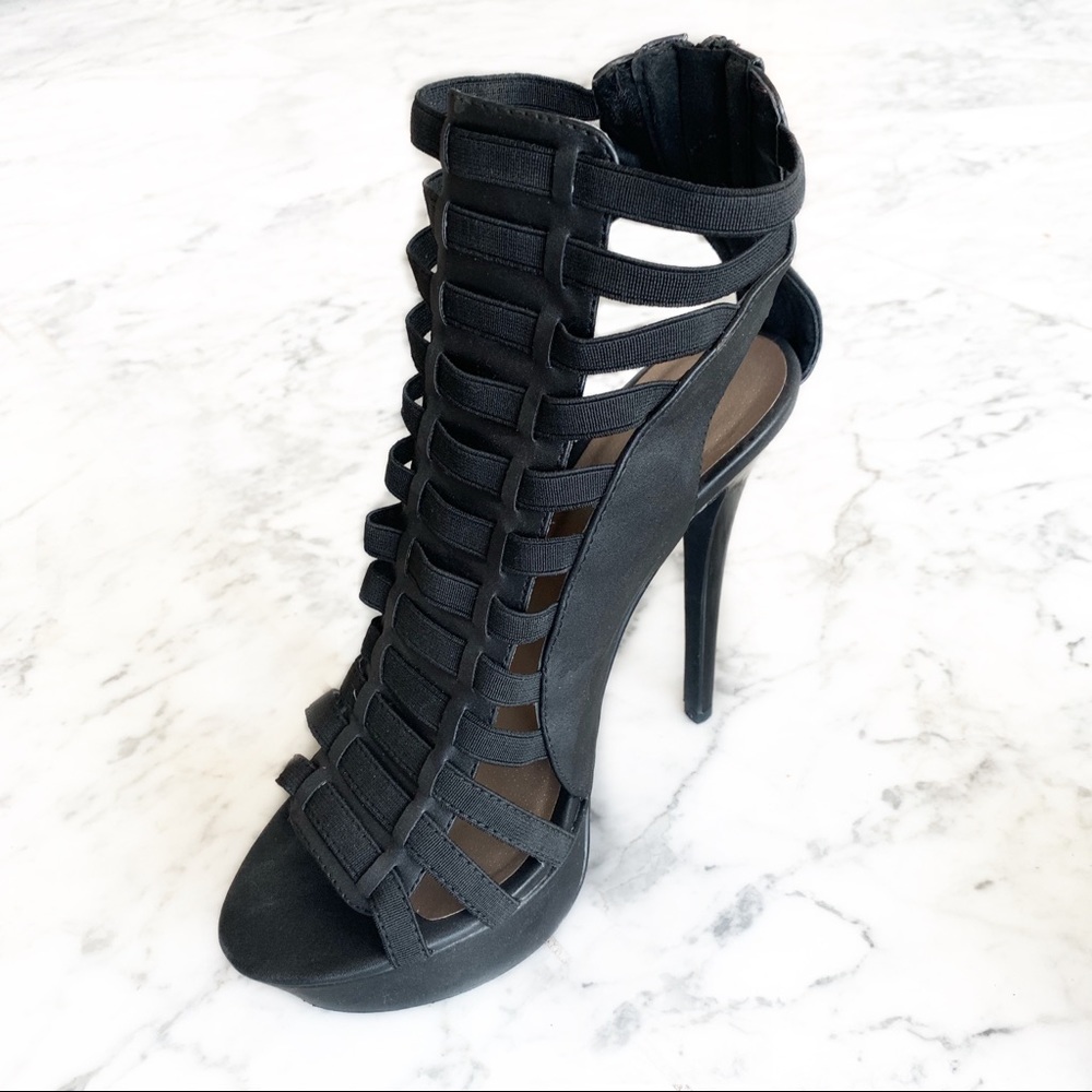 Black cage pumps